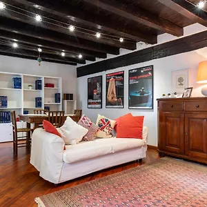 https://cozy-delight-in-brera.it-lombardy.com
