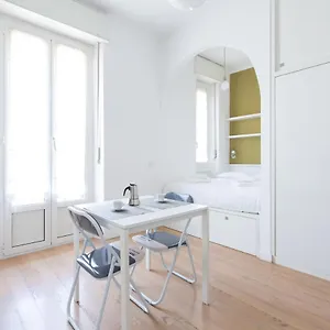 Porta Nuova Bright With Balcony Apartamento Milán