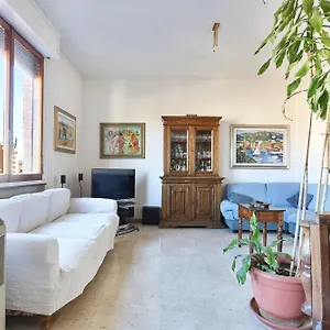 Apartment La Tua Casa A Con Parcheggio Privato Per 2 Auto