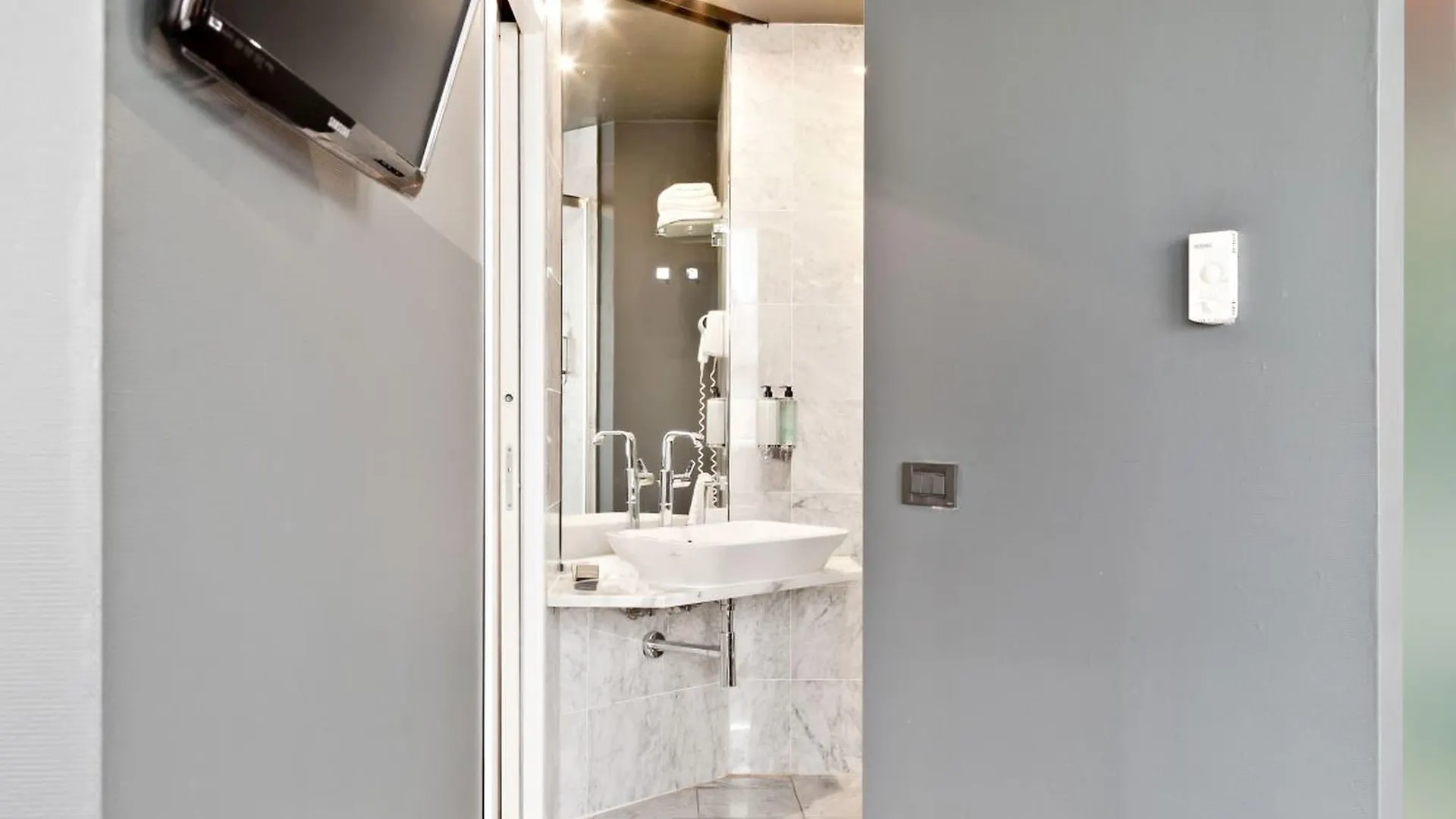 Italiana Hotels Florenz 4*,