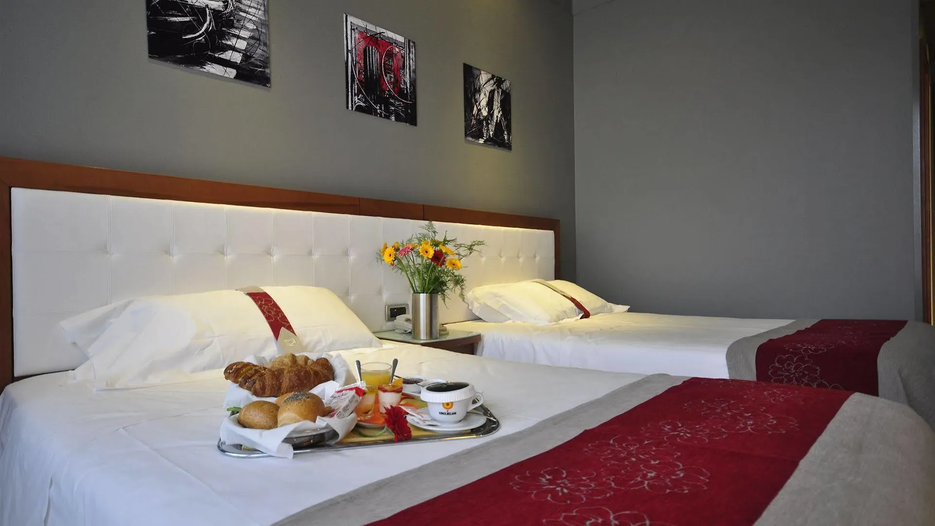 Italiana Hotels Florenz 4*,